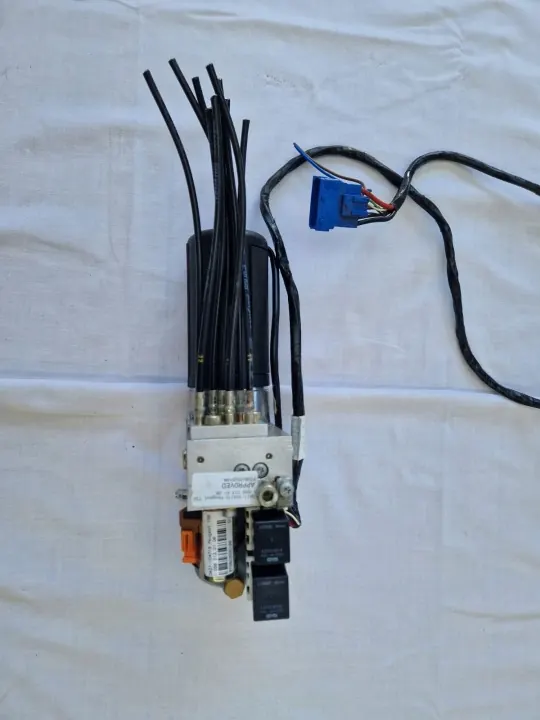 Dakpomp OEM 10562130106 voor Peugeot 307 CC image 3