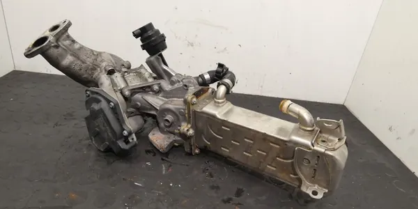 Válvula EGR Mercedes 2.2 CDI A6511400360 image 2