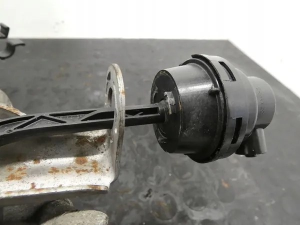 Válvula EGR Mercedes 2.2 CDI A6511400360 image 5