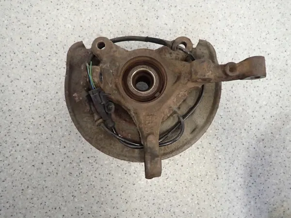 Pivot de direction avant droit Mitsubishi Colt 04- OEM image 8