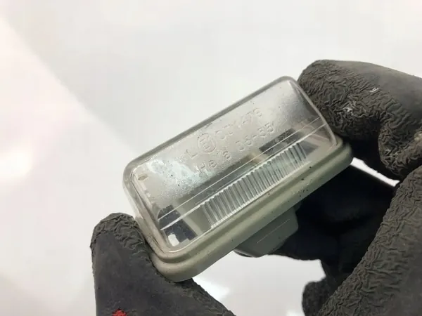Pisca esquerdo OEM E1001479 para Toyota Avensis image 4