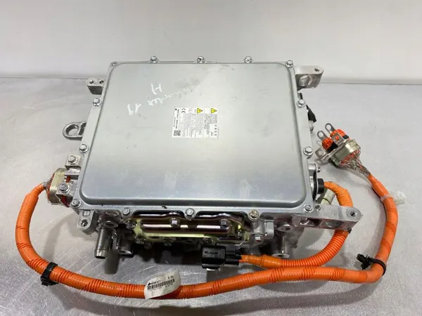 Mitsubishi Outlander Invertteri OEM W309B18771 image 2