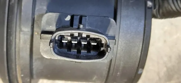 Luftmassenmesser Volvo XC60 S60 V60 2.4 OEM 31459403 image 3