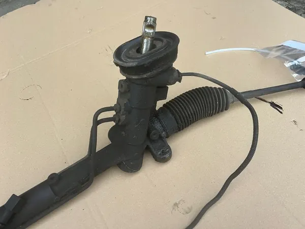 Volkswagen VW Polo 9N Caixa de Direção 2001-2005 image 4