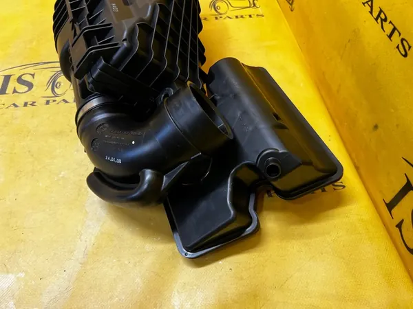 Ilmansuodattimen kotelo Subaru Forester VI SL 2.0 Hybrid image 6