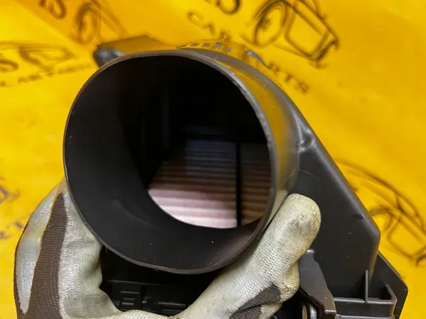 Ilmansuodattimen kotelo Subaru Forester VI SL 2.0 Hybrid image 7