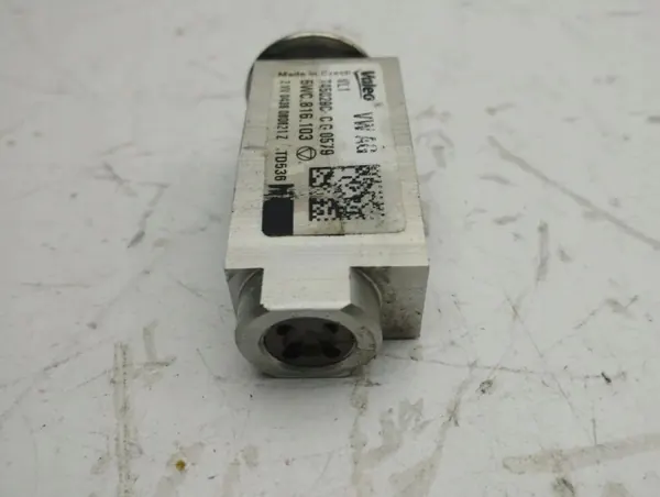 SEAT Tarraco 2020 1.5 Tryckavlastningsventil OEM 5Q0816679C image 6