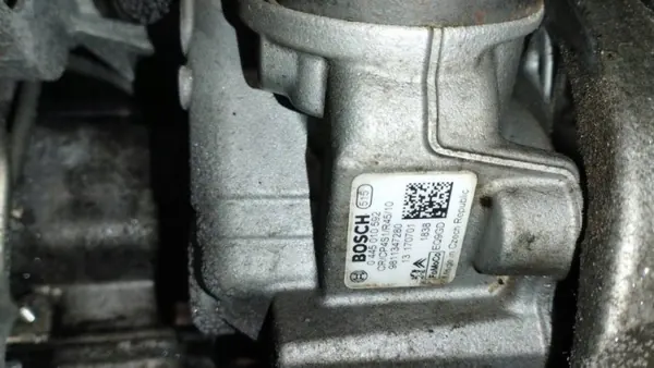 OEM 0445010592 Korkeapaineinen polttoainepumppu Ford C-MAX image 3