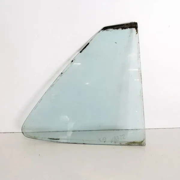 Käytetty oikea takalasi OEM A1076730210 Mercedes SL image 2