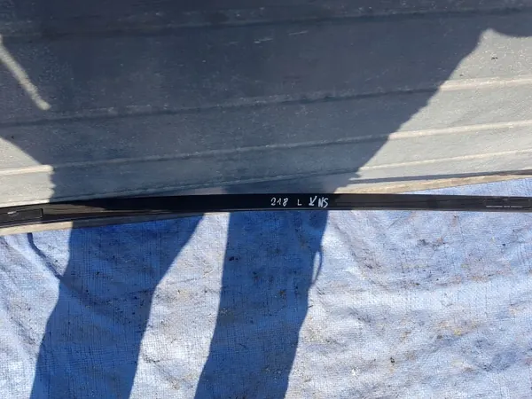 OEM A2186900982 Dachreling links für Mercedes CLS W218 image 4