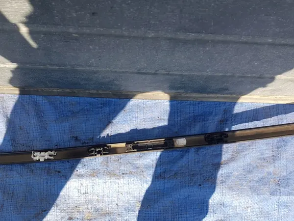 OEM A2186900982 Dachreling links für Mercedes CLS W218 image 9