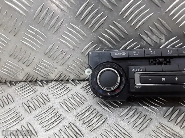 Módulo control aire acondicionado Skoda Octavia OEM 3t0907044ar image 3