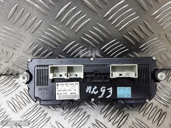 Módulo control aire acondicionado Skoda Octavia OEM 3t0907044ar image 5