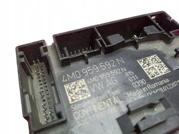 Module de porte avant droit Audi e-tron 2023 OEM 4M0959592N image 3