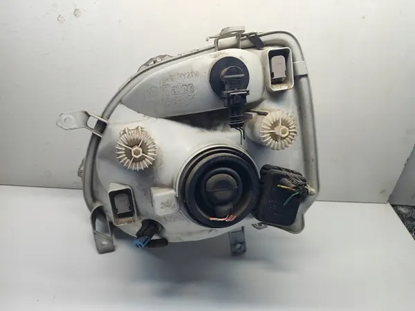 Opel Agila rechter Frontscheinwerfer OEM 09204188 image 4