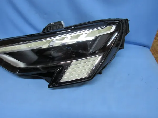 Faros izquierdo Audi A3 8Y0 Matrix completo image 3