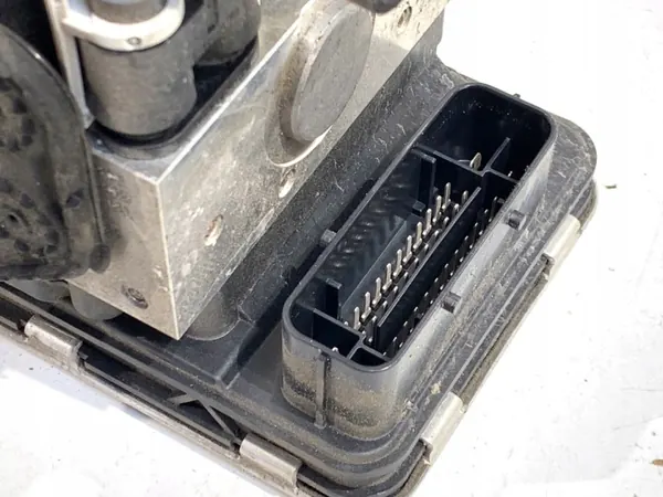 BMW X5 G05 ophangpomp 5A08BC9 OEM image 4