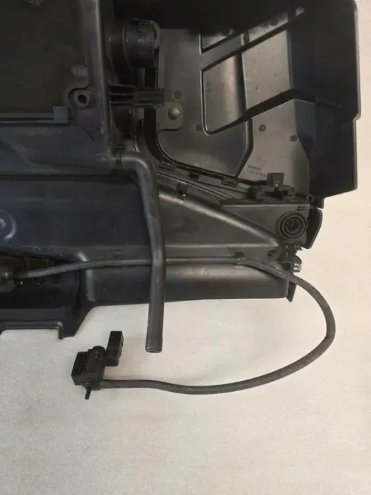 Audi Q7 II Luftfilterabdeckung OEM 4M0133837 - Gebraucht image 5