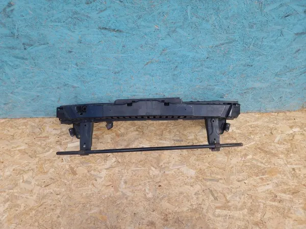 Viga para-choques dianteira OEM 86520C8100 Hyundai i20 image 2