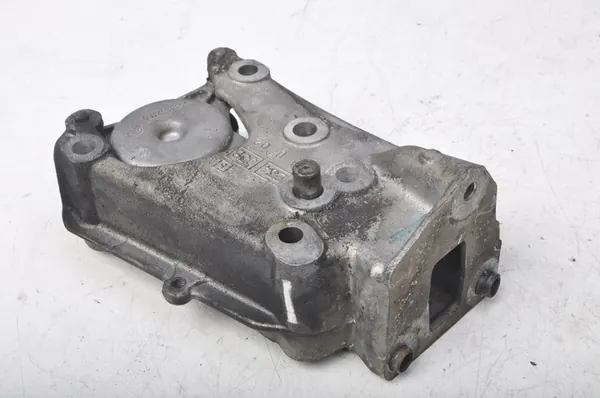 CITROEN C5 I 2001-2004 Engine Mount Bracket 9636207480 image 4