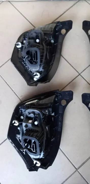 LÁMPARA TRASERA RENAULT TWINGO III DERECHA 265503121R IZQUIERDA 265551677R image 2