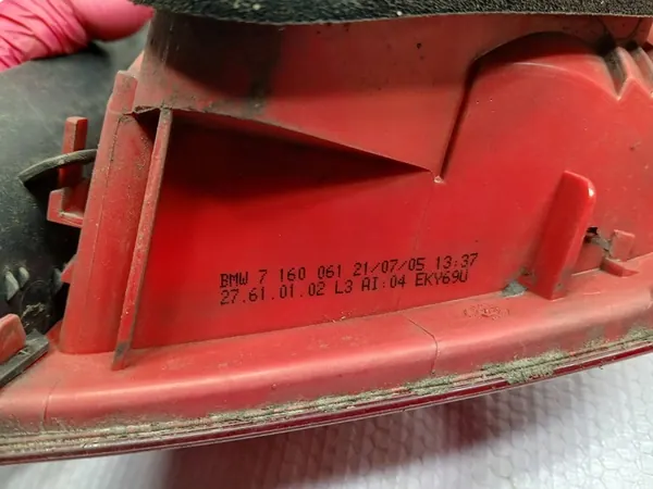 Inserto de lámpara trasera izquierda BMW 3 E91 image 5