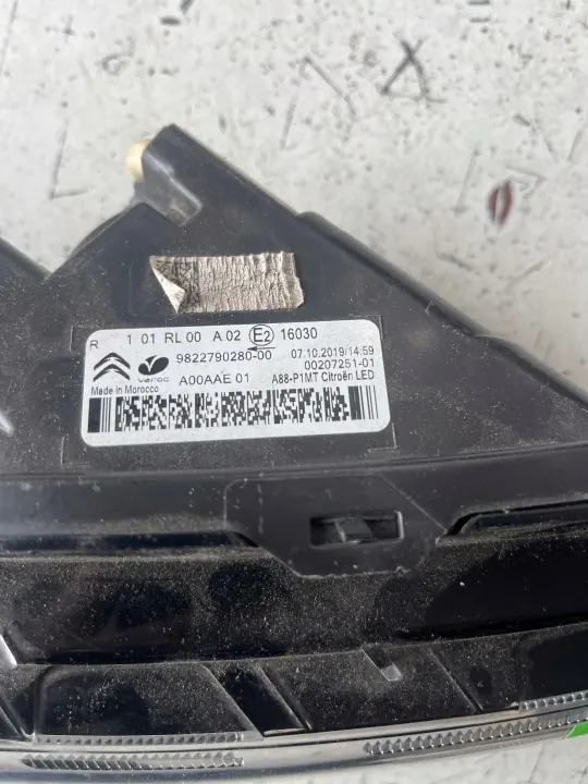 Rechter Frontscheinwerfer OEM 9822790280 für Citroen C3 Aircross image 6