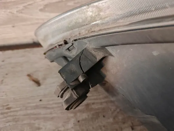 Farol direito Seat Altea Toledo III OEM image 3