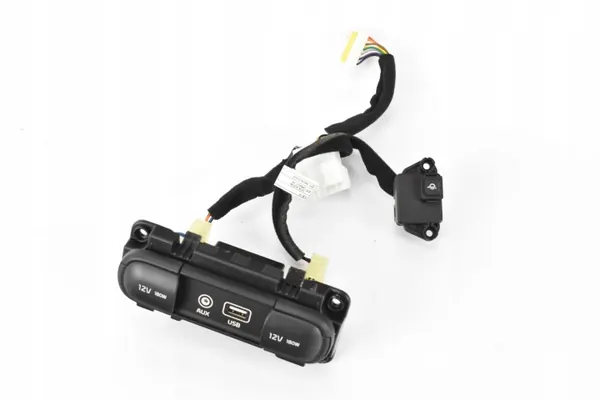 Painel Tomada Aux/USB Kia Niro OEM 96120-G5100 image 2