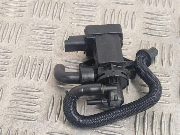 Válvula de vacío OEM 9811643880 para Citroen C4 Cactus image 2