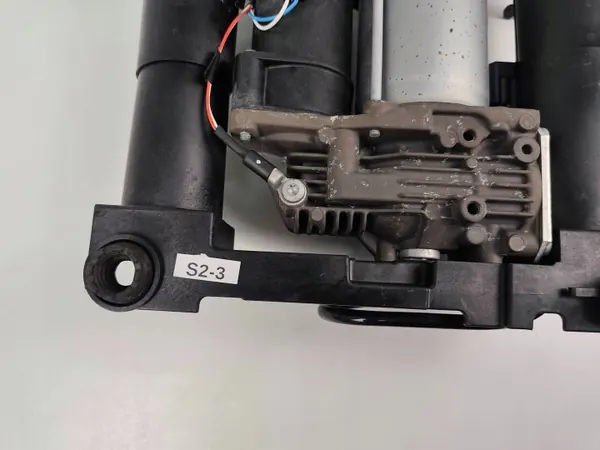 Luchtveringcompressor OEM BH423B484CA Land Rover image 7