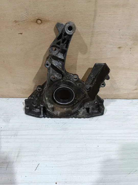 Joint de vilebrequin Audi A4 B7 VW Skoda Seat 2.0 TFSI 06D103153B image 1