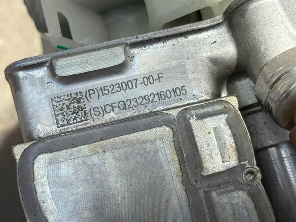 POMPE À CHALEUR TESLA MODEL Y COMPLÈTE 2024 image 9