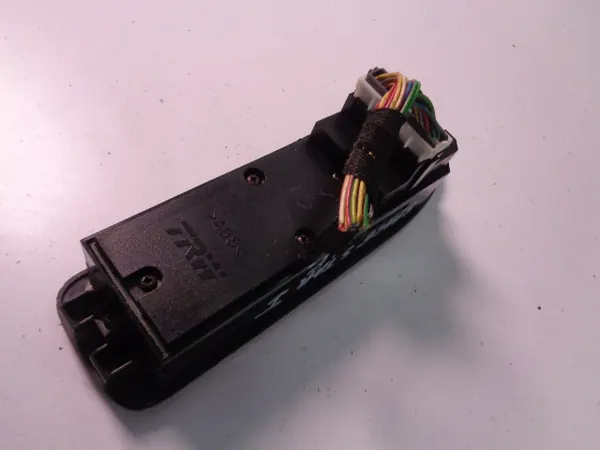 Window Switch Mitsubishi OE MR793230 image 3