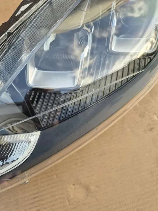 Ford OE LV4B-13W030-AE Faro Kuga Escape image 4