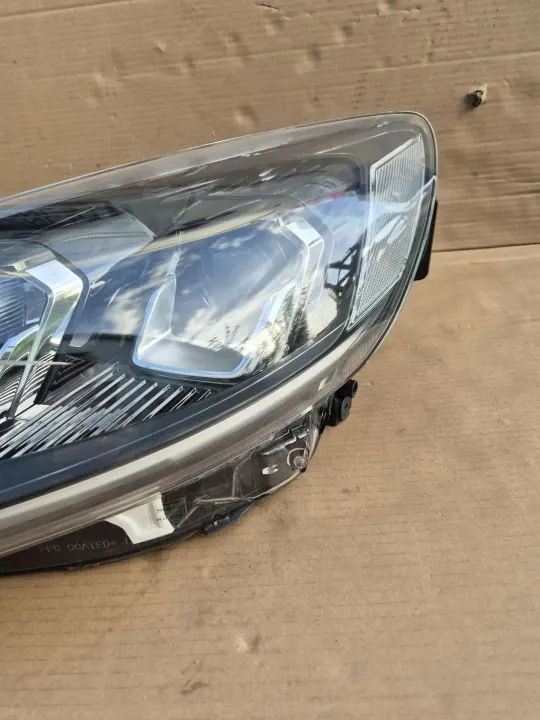 Ford OE LV4B-13W030-AE Faro Kuga Escape image 5