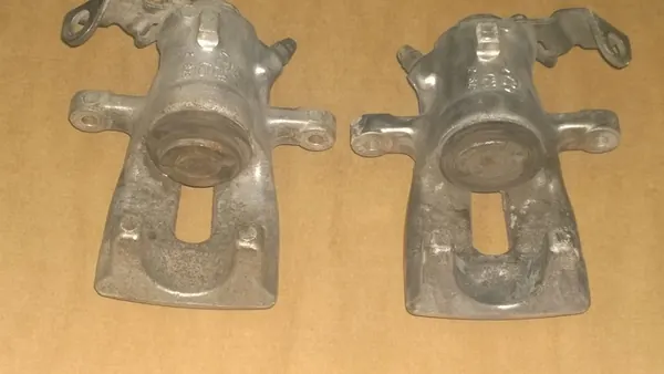 OPEL ZAFIRA I TAUSTA JARRUKALVOT L / O image 3