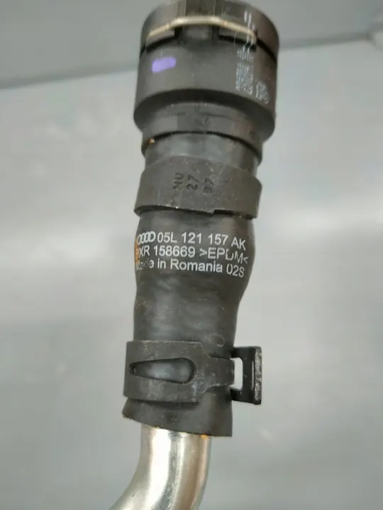 OCTAVIA 4 GOLF 8 LEON Veden Anturin Putki 05L121157AK image 3