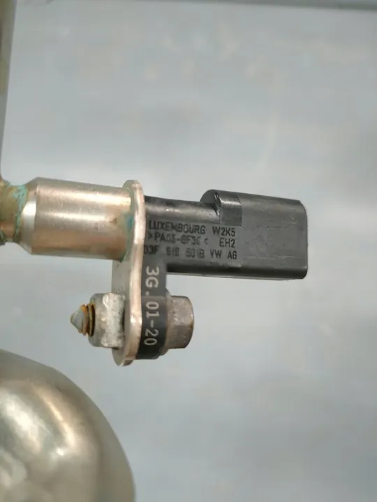 OCTAVIA 4 GOLF 8 LEON Veden Anturin Putki 05L121157AK image 4