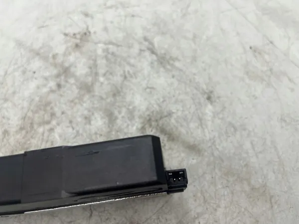 OEM 4B0862534D Voorste bekerhouder voor Audi A6 C5 image 6