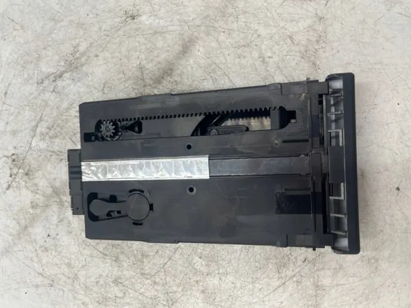 OEM 4B0862534D Voorste bekerhouder voor Audi A6 C5 image 7