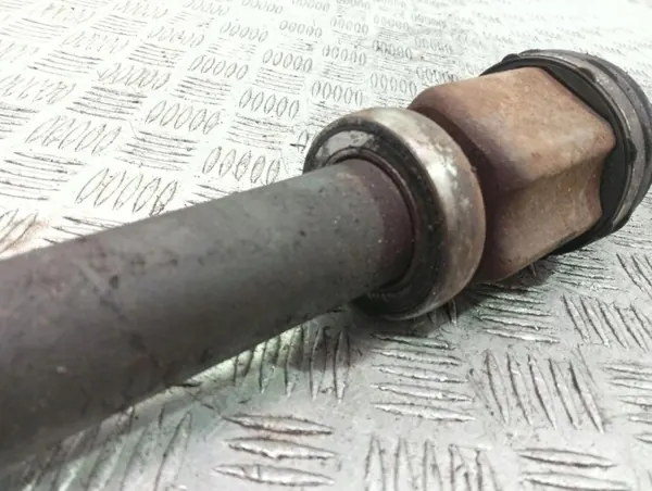 Semi-eje delantero derecho OEM 469748 para Volvo V40 image 7