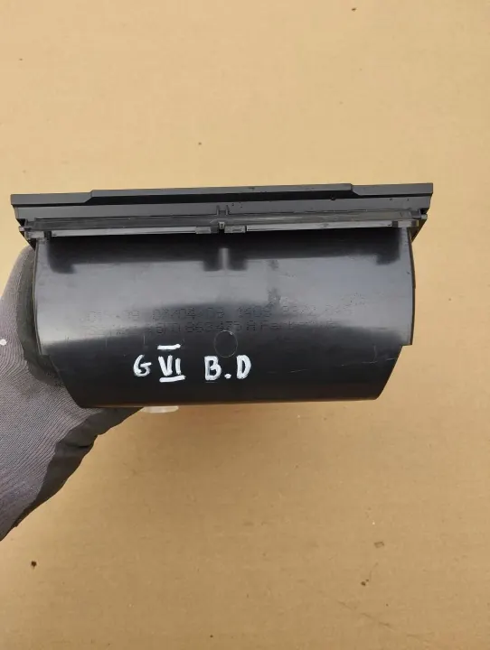 OEM 5K0857961 Cendrier Porte-allume VW Golf VI image 5