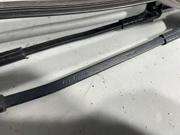 VW TIGUAN III Wiper Arm Set Front 5N1955410 5N1955409 image 5
