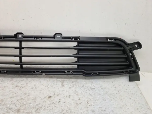 MITSUBISHI OUTLANDER III 12-15 Griglia Paraurti 4B45X-6402A233 image 3