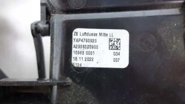 Keskusilmastointiristikko Mercedes EQC N293 OEM A2938300900 image 7