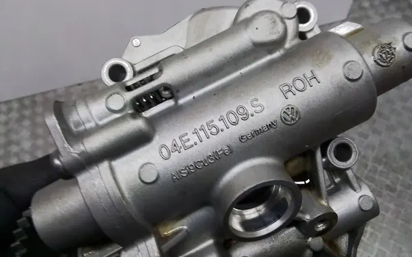 Oljepump OEM 04E115109S för VW Golf VII 1.2L image 3