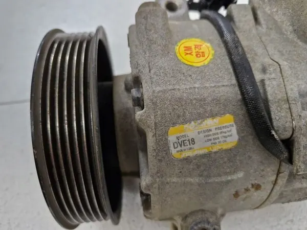 Compresseur de climatisation KIA SORENTO II 2.2 CRDI 977012P250 image 4