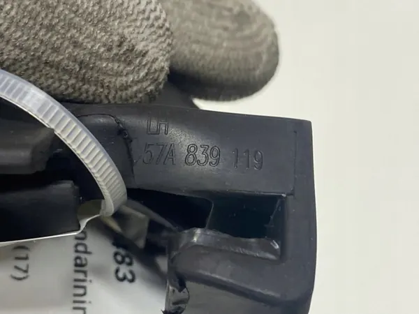 Skoda Kodiaq voorportier raamrubber OEM 57A839119 Links image 3