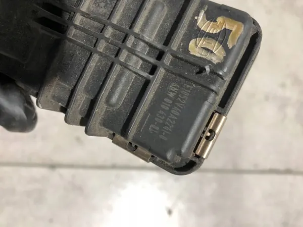 Actionneur de turbocompresseur BMW 3 F30 F35 F31 6NW010430 image 3